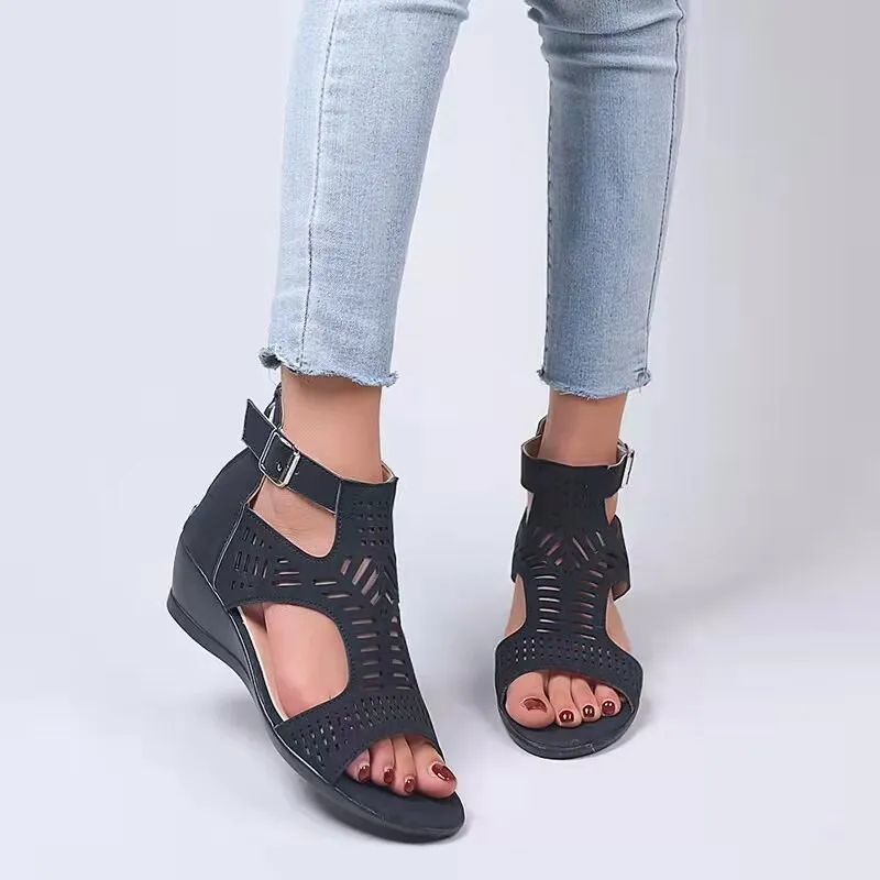 Comfortable Outdoor Platform Sandals