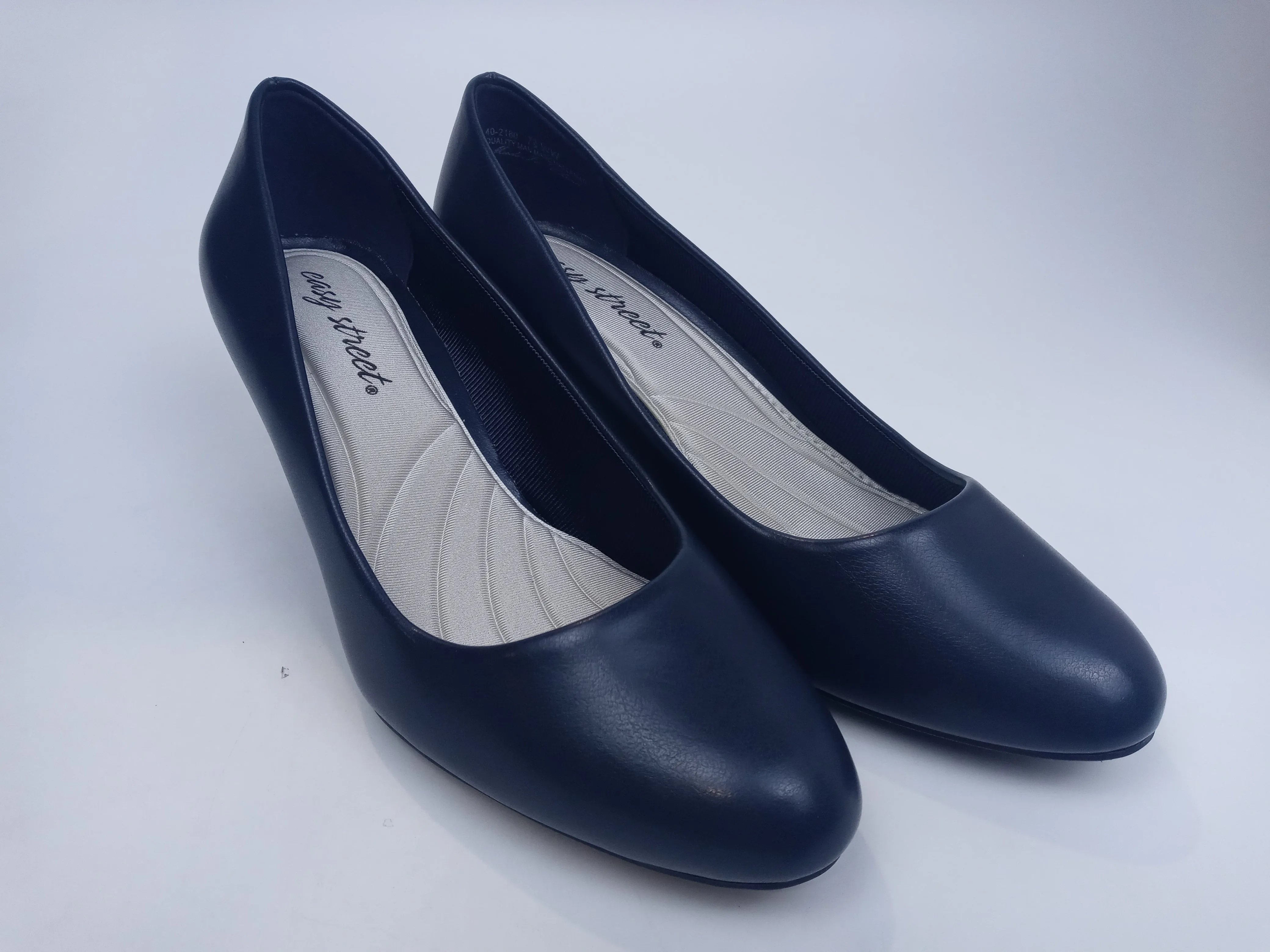 Easy Street Women Fabulous Pump Navy 7 Ww Us Pair of Shoes