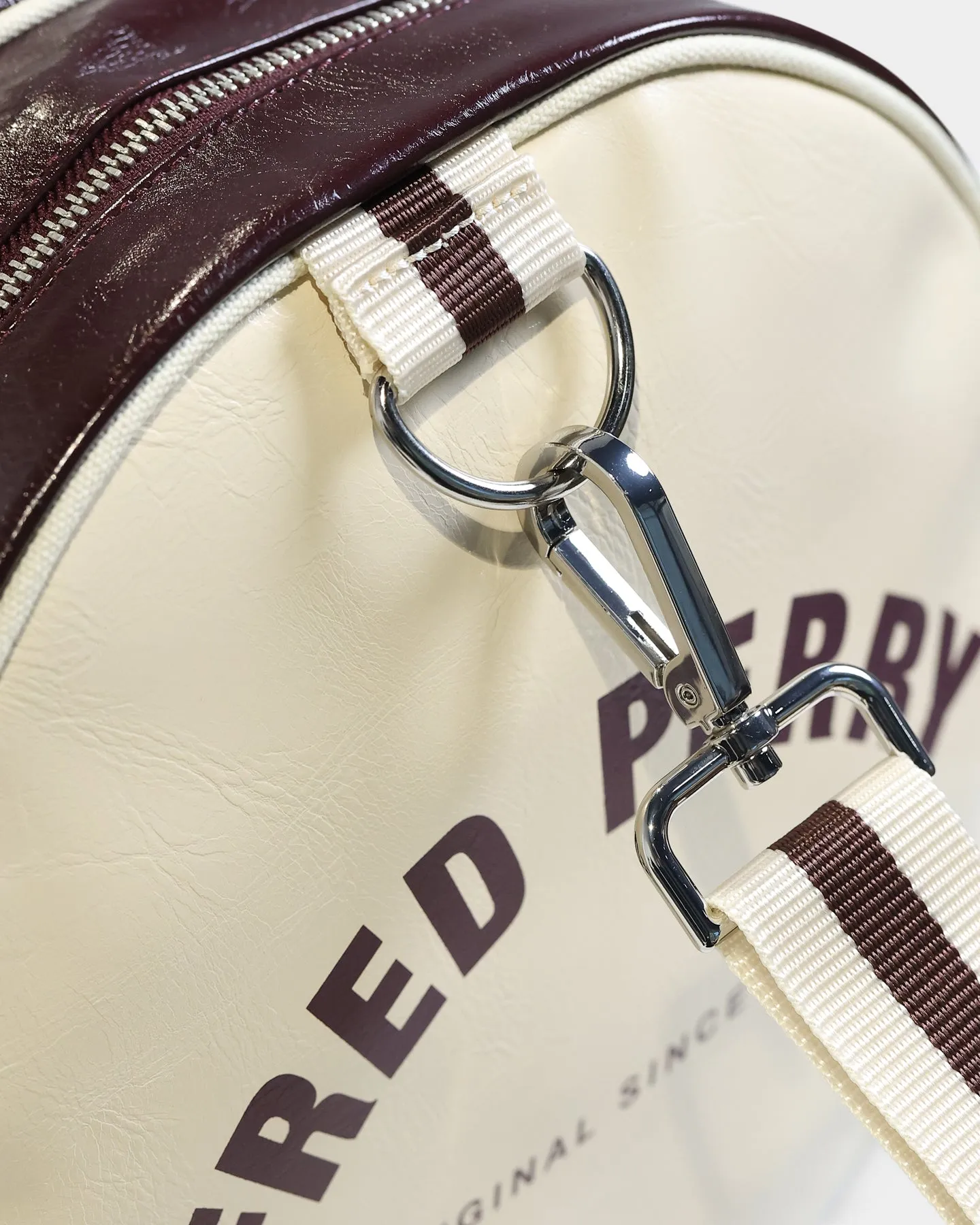 Fred Perry Classic Barrel Bag Port