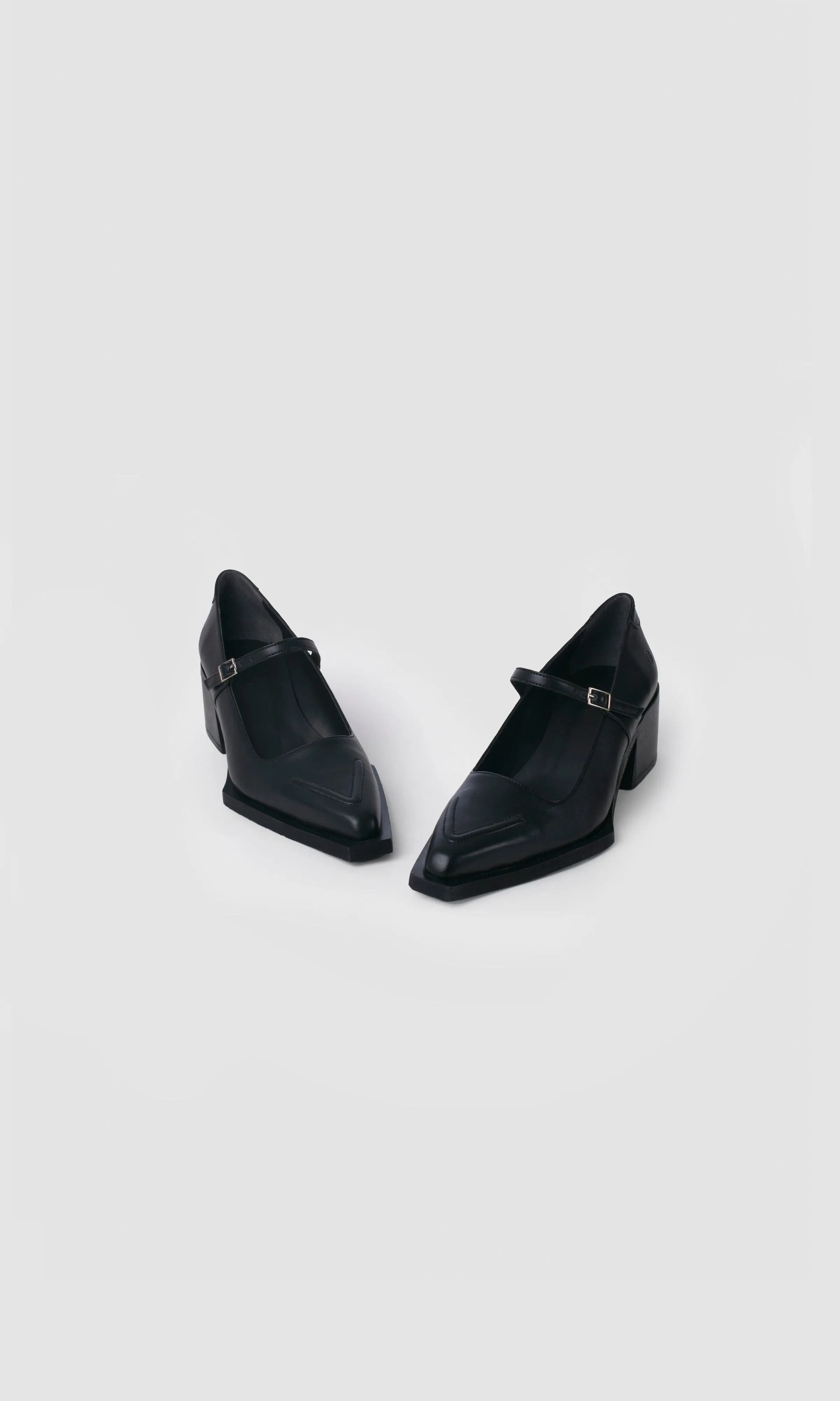 Julia Apple Leather Vegan Pumps | Black