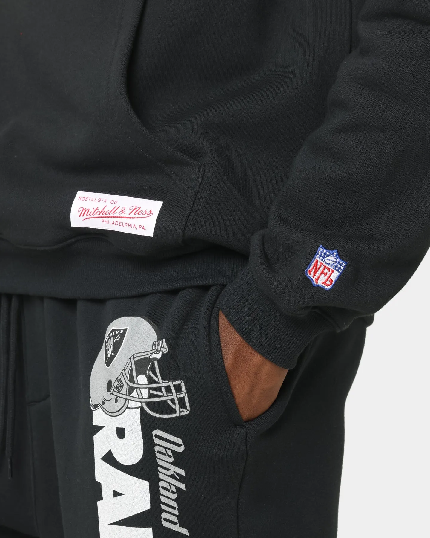 Mitchell & Ness Oakland Raiders Helmet Stack Hoodie Black