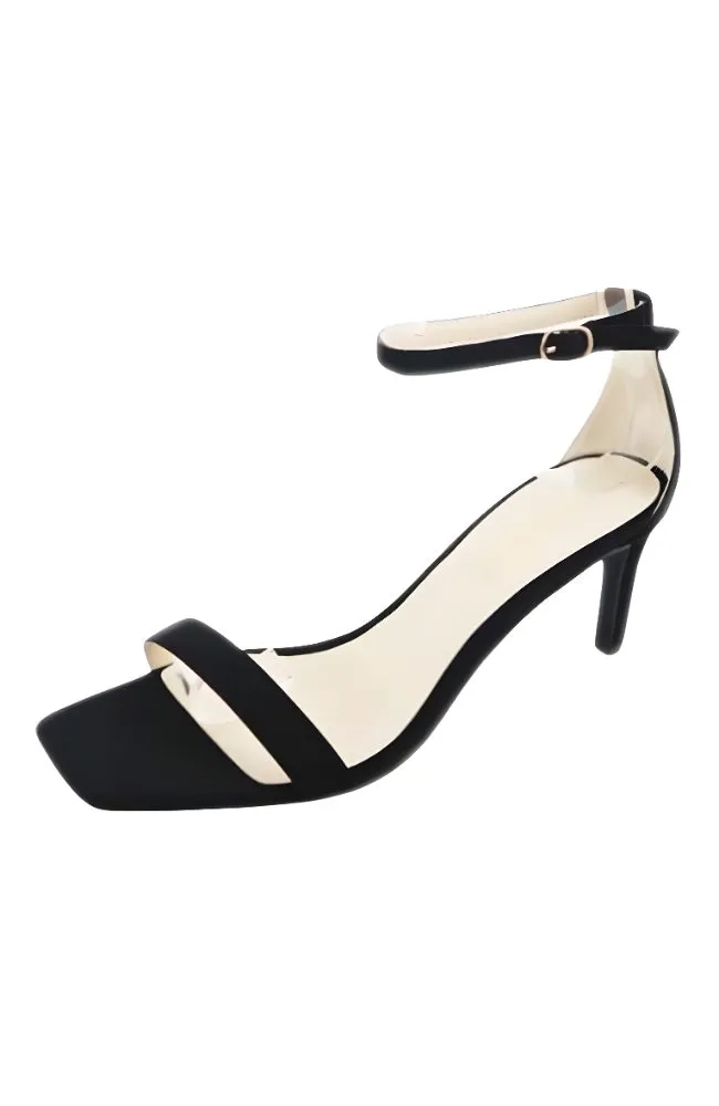 Timeless Strappy Kitten Heel