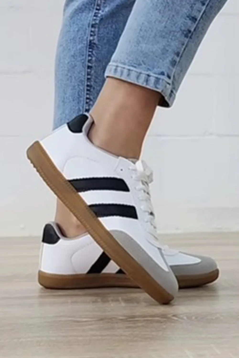 Women Striped Lace-up Flat Army Trainer Shoes